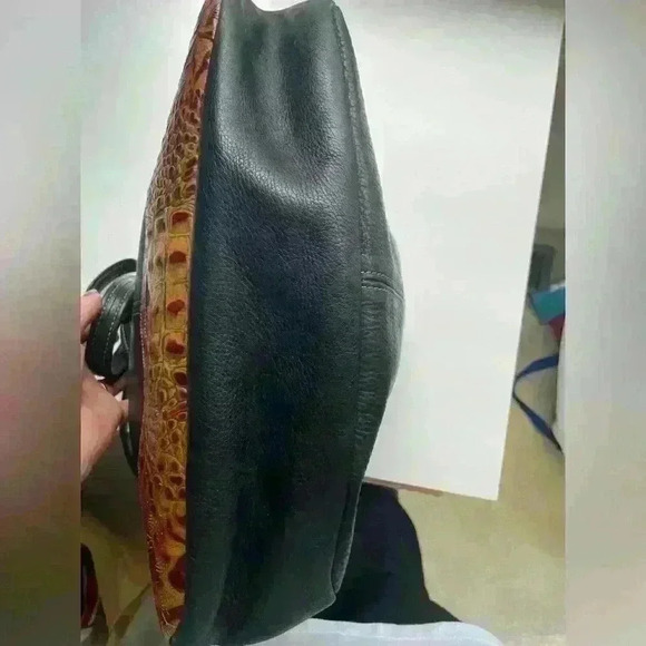 TANNERS CREEK LEATHER DESIGNS Black And Brown Purse Genuine Soft Pebbled Leather - Picture 11 of 14